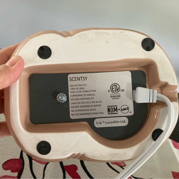 Disney Star Wars Grogu Scentsy warmer - Picture 9 of 10